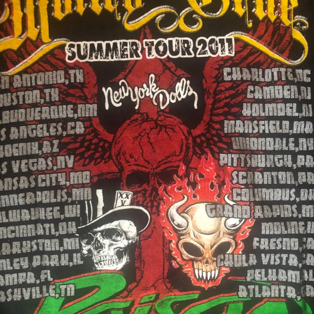 MOTLEY CRUE/POISON 2011, BL,TOUR T SHIRT, SIZE 2X - Picture 5 of 6